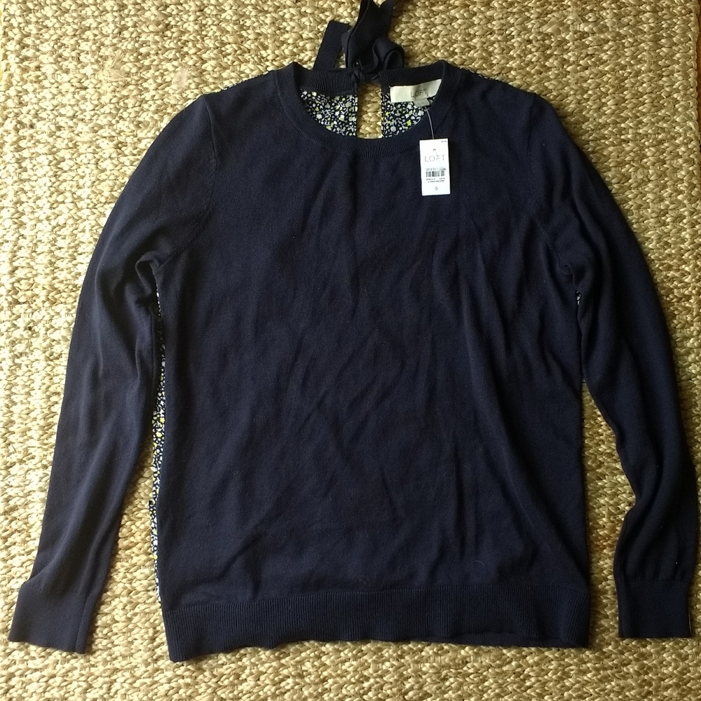 Lightweight sweater